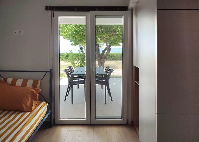 公寓 Al Mare 埃帕诺米